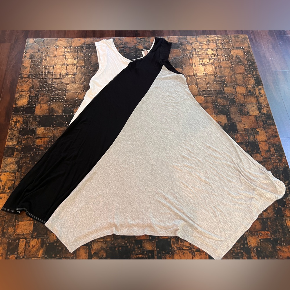 Premise Elegant Black, White and Grey Dress